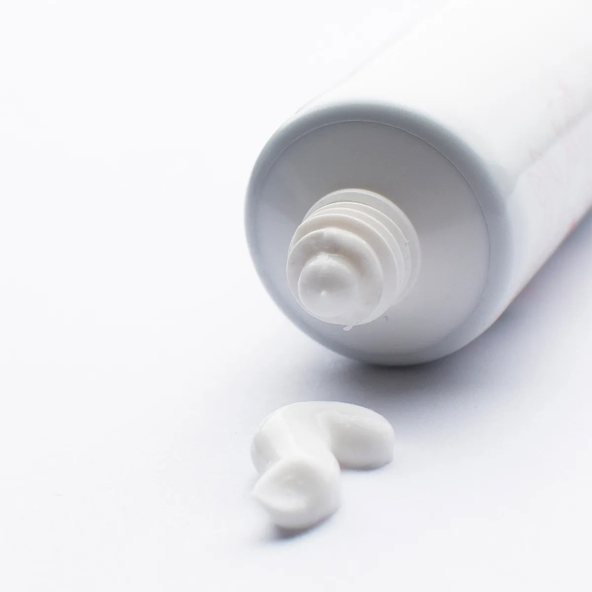 Crema hidratante facial efecto matificante. Ligera  y de fácil absorción 