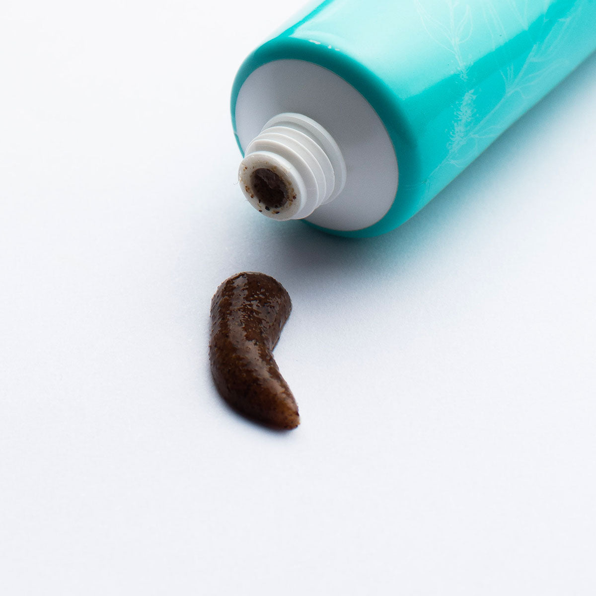 Exfoliante facial especial para remover células muertas, limpiar a fondo la piel, deja una piel suave y tersa.