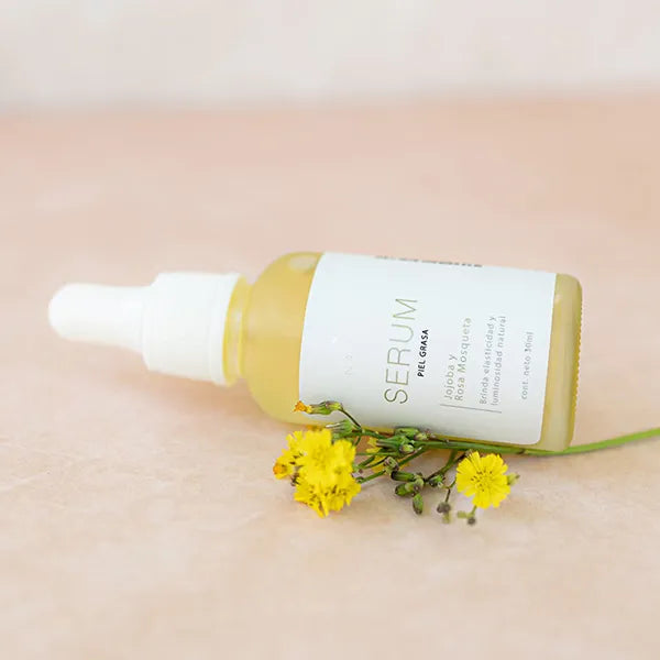 Serum hidratante facial, especial para iluminar y nutrir.  Ayuda a la elasticidad de la piel. 